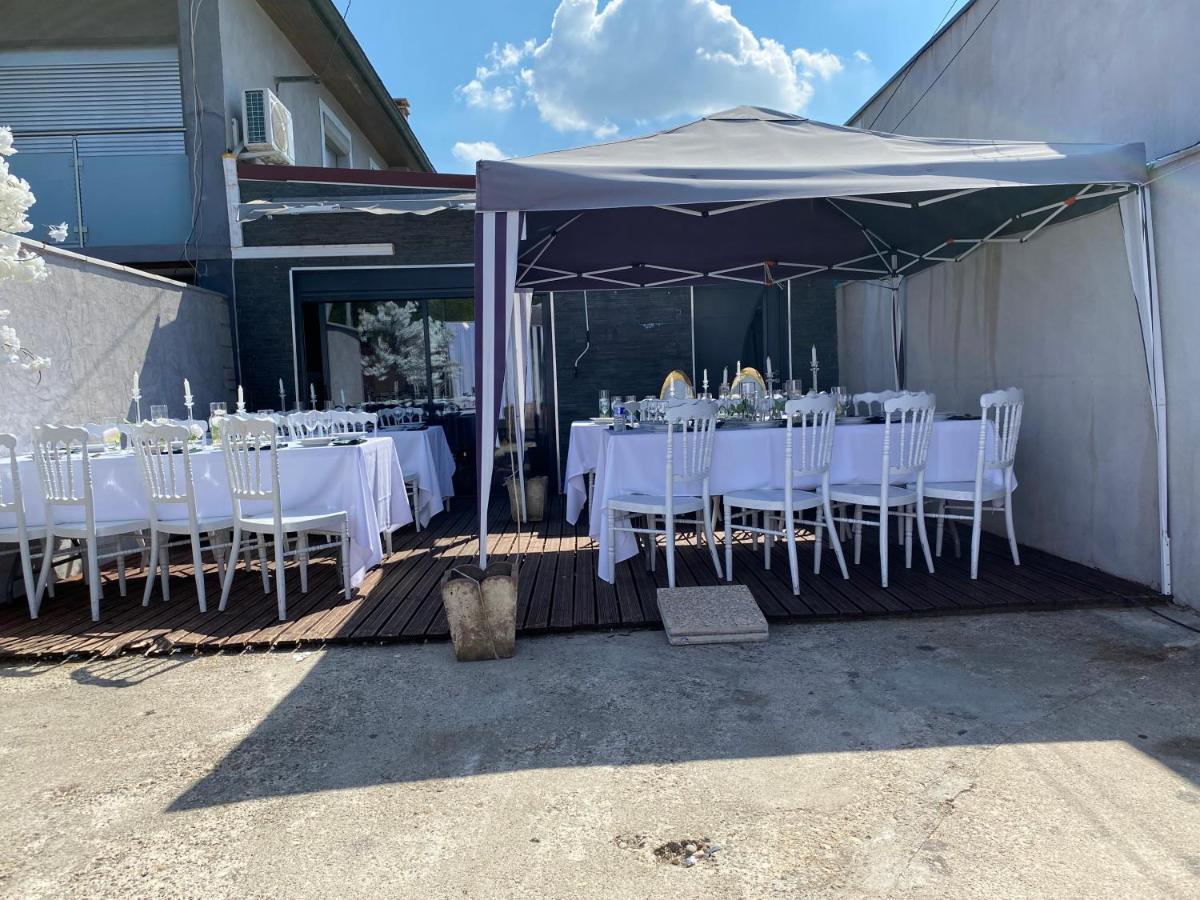 Appartamento Pavillon Bon Enfant Saint-Priest  Esterno foto