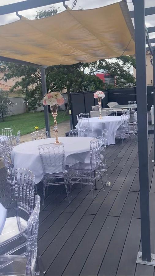 Appartamento Pavillon Bon Enfant Saint-Priest  Esterno foto